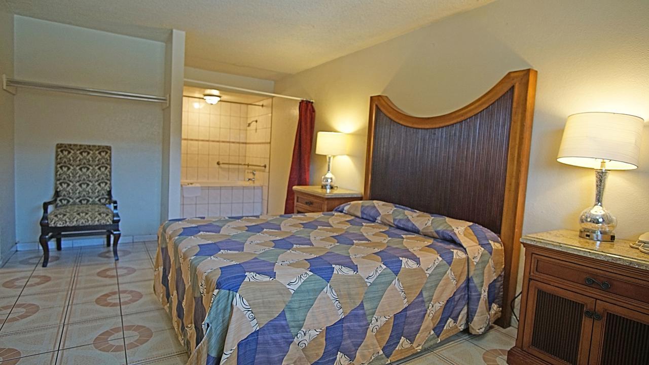 Angeles Inn&suites - Lax Motel 2*